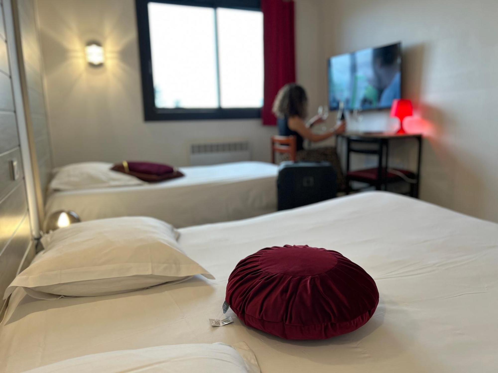 Fasthotel L'Eldorado Sébazac-Concourès Екстериор снимка