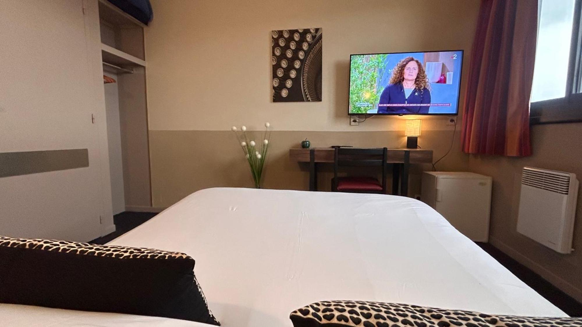 Fasthotel L'Eldorado Sébazac-Concourès Екстериор снимка